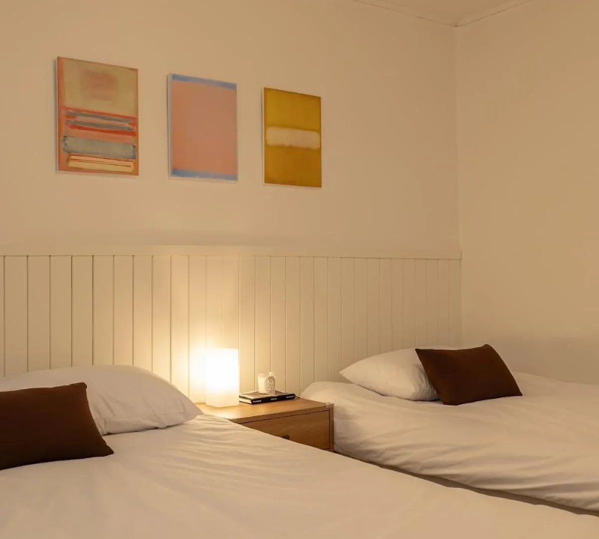 Apartment Poom Stay, Airport Bus, Cozy Stay For Seoul Travelers,Yeomchang Stn, Line 9 Express