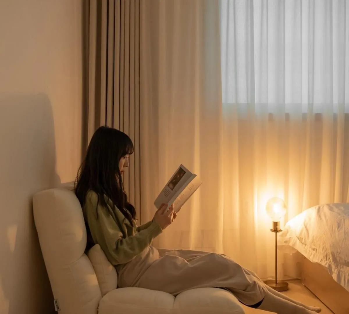 Poom Stay, Airport Bus, Cozy Stay For Seoul Travelers,Yeomchang Stn, Line 9 Express